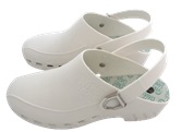 VS100-O Autoclavable Cleanroom Clogs with straps